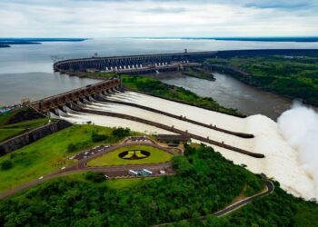 EUA falam em comprar energia de Itaipu e podem atrapalhar acordo do Brasil