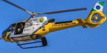 Após perseguição com helicóptero, assaltante faz mulher e criança de reféns na Vila A