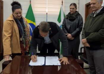 Servidores da educação municipal poderão receber bonificação de até R$ 8 mil pelo desempenho no IDEB 2025