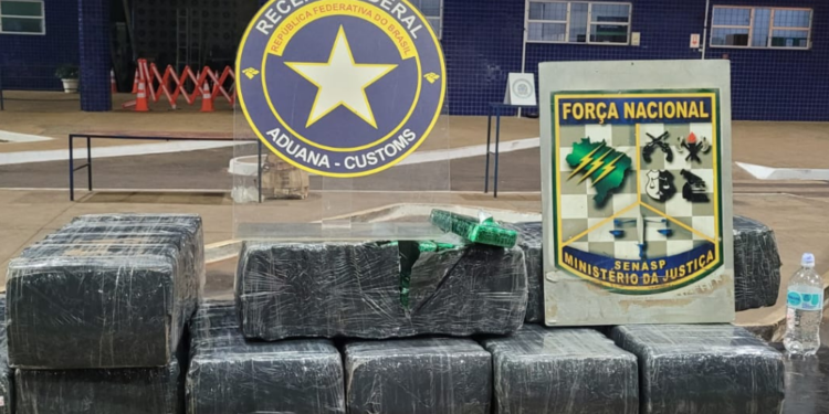 Receita Federal apreende mais 200 kg de maconha na Ponte Internacional da Amizade