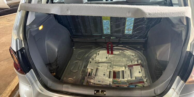 Estudante de medicina no Paraguai é presa com R$ 300 mil em medicamentos na Ponte da Amizade