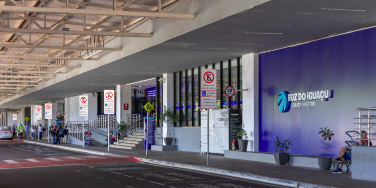 Aeroporto de Foz do Iguaçu recebe certificação internacional por gestão de carbono