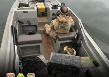 Polícia apreende quase 700kg de maconha e embarcações em Santa Helena