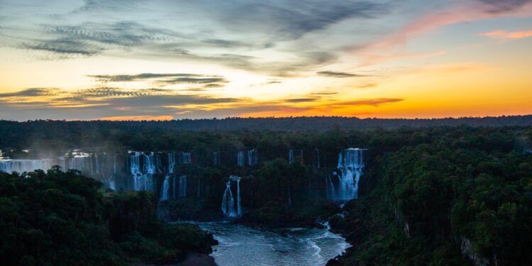 Feriadão de Corpus Christi será com horário ampliado no Parque Nacional do Iguaçu