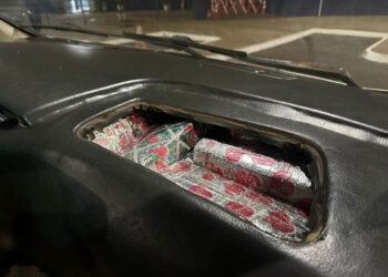 Motorista que transportava quase 500 kg de maconha tenta fugir da fiscalização mas é preso na Ponte da Amizade