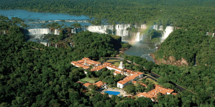 Hotel de Foz do Iguaçu é apontado como o melhor do Brasil em lista internacional