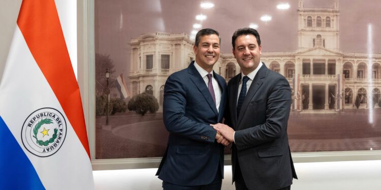 Ratinho Jr se reúne com presidente do Paraguai para falar sobre Ponte da Integração e comércio