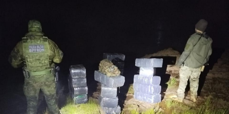 Polícia apreende quase 400kg de maconha e mercadorias contrabandeadas na fronteira