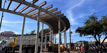 Assistência Social realiza abordagem social de moradores em situação de rua na Praça da Bíblia
