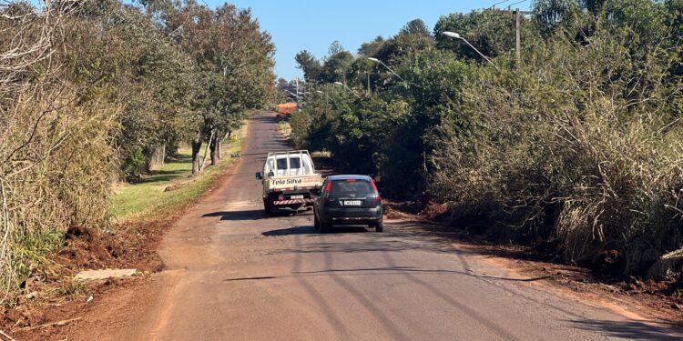 Secretaria de Obras inicia recapeamento em trecho da Avenida Felipe Wandscheer