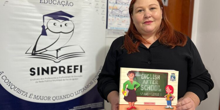 Justiça manda prefeitura devolver livros de inglês às salas de aula da rede municipal