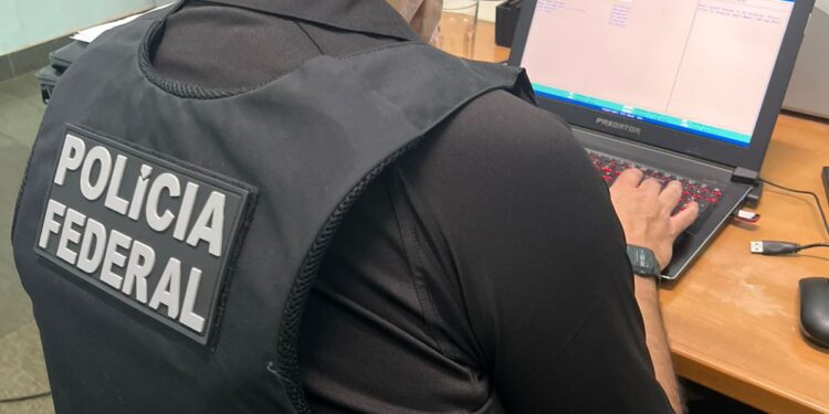 Polícia Federal cumpre mandado em operação de combate ao abuso sexual infantojuvenil