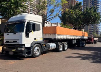 Caminhoneiro é preso duas vezes com cargas de smartphones avaliadas em R$ 5 milhões