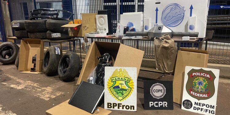 Depósitos de mercadorias contrabandeadas são localizados pela polícia em Foz