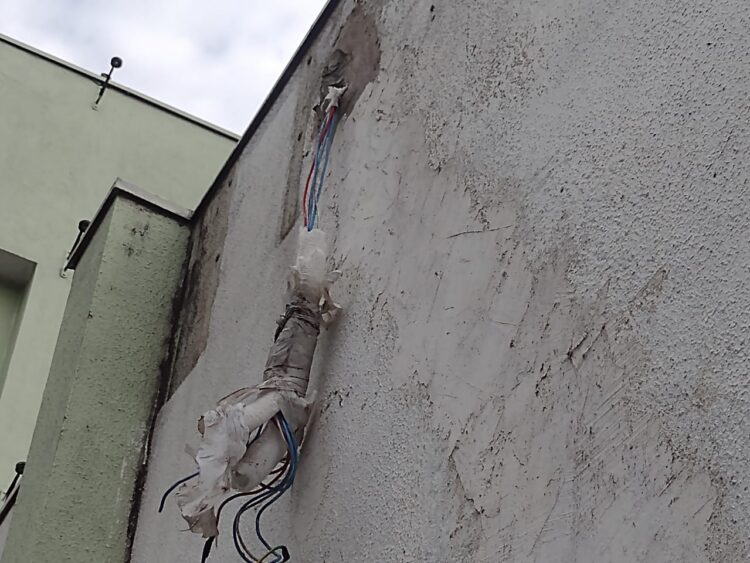 Escola Ponte da Amizade tem três motores de ar-condicionado furtados no fim de semana