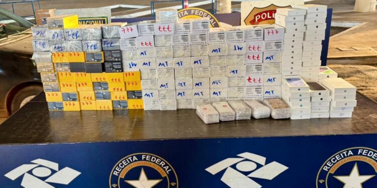 Receita Federal intercepta carga de smartphones avaliada em R$ 445 mil