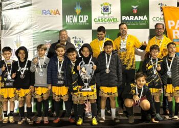 Time de Foz do Iguaçu é vice-campeão em torneio nacional de futebol de base