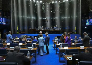 Projeto que libera cassinos volta a emperrar no Senado