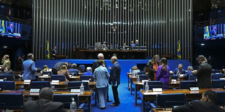 Projeto que libera cassinos volta a emperrar no Senado