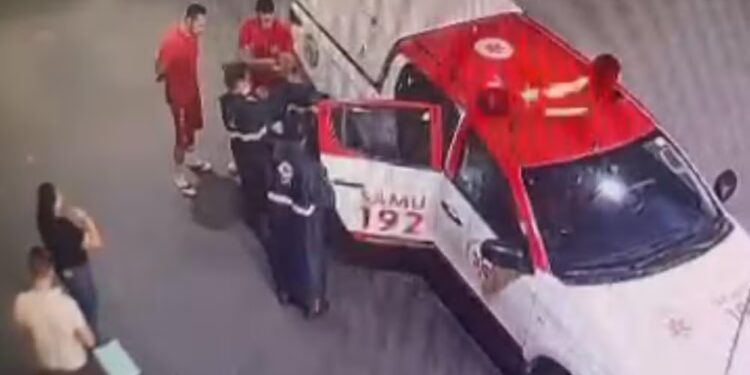 Imagens mostram bombeiros salvando uma bebê engasgada