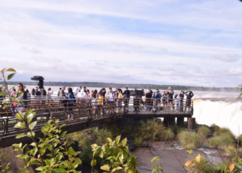 Cataratas no lado argentino atingem 1 milhão de visitantes e batem recorde em 2025