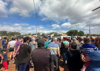 Reuniões sobre ocupações em Foz avançam pouco e famílias seguem em situação incerta