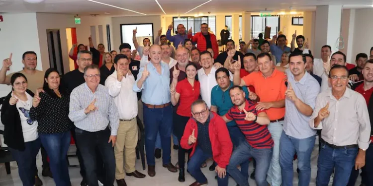 Pré-candidato em Ciudad del Este promete 1.500 cargos a dirigentes do partido