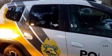 Confronto armado no Jardim Copacabana termina com viatura alvejada e fuga de suspeitos