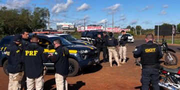 Ação integrada combate “piranhas” que coagiam motoristas na entrada da Argentina