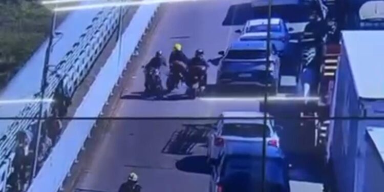 Acidente na Ponte da Amizade deixa três feridos e mobiliza equipes de resgate