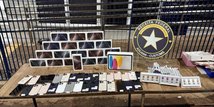 Receita Federal apreende R$150 mil em mercadorias contrabandeadas na BR-277