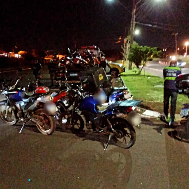 Operação Cavalo de Aço apreende BMW e outros 26 veículos em blitz surpresa em Foz