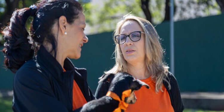 Radialista Adriana Cardoso anuncia saída da Diretoria de Bem-Estar Animal