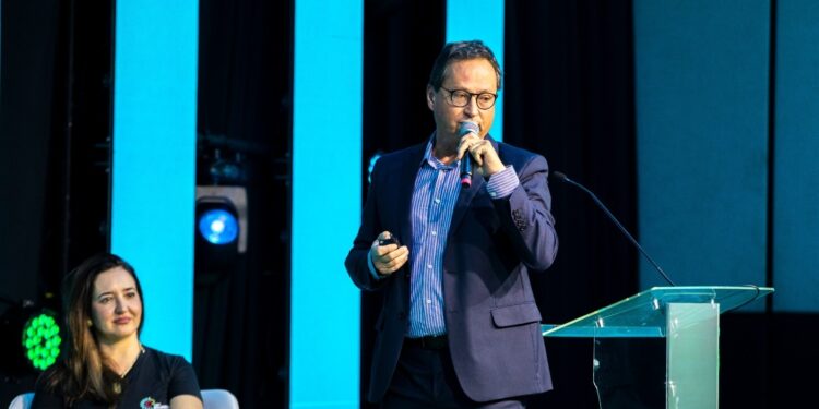 Futuro do Parque Nacional do Iguaçu é apresentado em encontro com setor de eventos