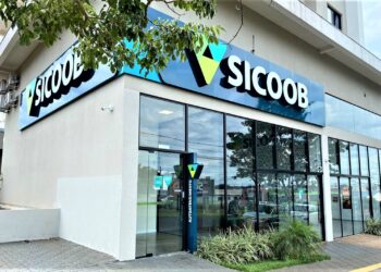 Sicoob vai sortear 4 carros elétricos em campanha de investimento consciente
