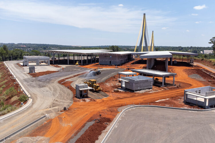 Obras da Perimetral Leste alcançam 75% de execução, informa DER