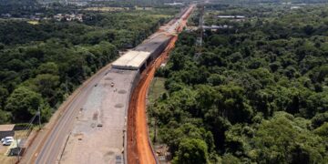 Governador diz que duplicação da Avenida das Cataratas será entregue neste ano