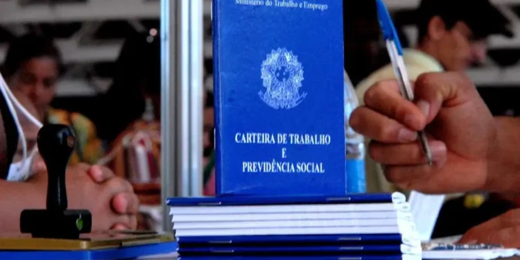 Mutirão da Justiça do Trabalho busca bater recorde de acordos em Foz do Iguaçu