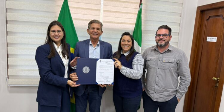 Prefeitura reajusta tarifas de táxi em Foz do Iguaçu após três anos sem atualização