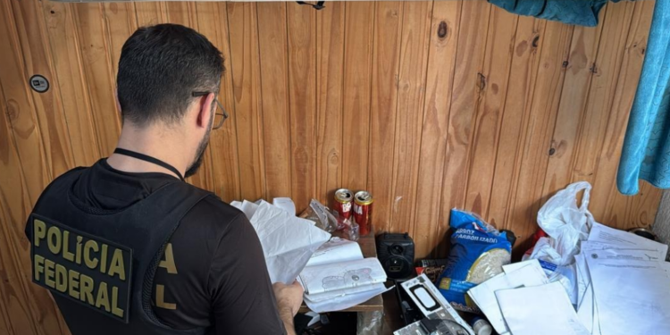 Homem é preso pela Polícia Federal por vender vídeos de abuso infantil na deep web