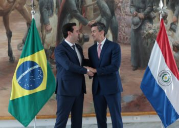 Ratinho Junior e Santiago Peña debatem novas oportunidades entre Paraná e Paraguai