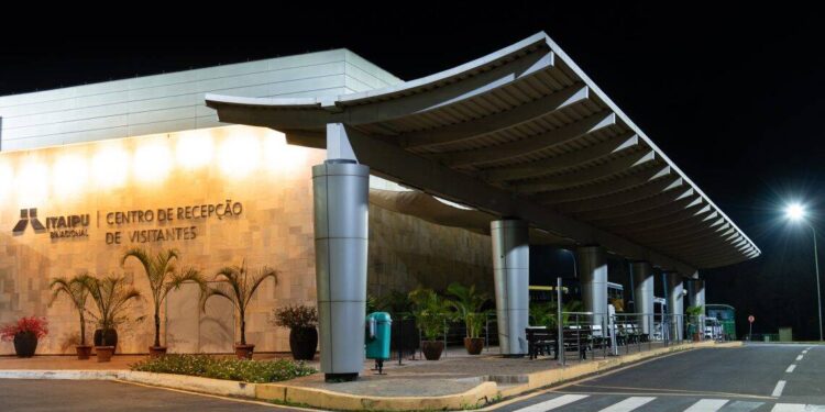 Prefeitura vai trocar área para novo Centro de Recepção da Itaipu por praça e almoxarifado