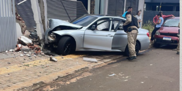 Tentativa de homicídio e colisão envolvendo BMW mobilizam a polícia no bairro Nova Andradina