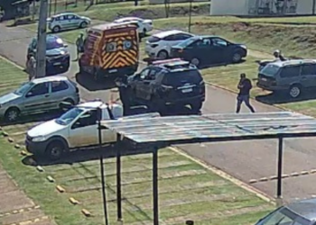 Mulher é baleada após discussão entre vizinhos no Condomínio Residencial Angatuba I