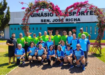 Idosos de Foz do Iguaçu brilham em Corbélia e se preparam para os Jogos de Integração do Idoso