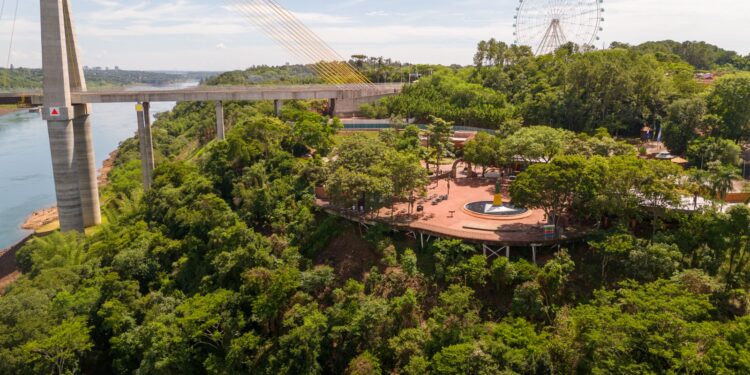 Agosto tem alta de 8% nas visitas ao Marco das Três Fronteiras em relação a 2024