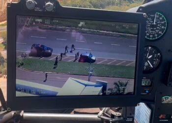 Perseguições por ar e por terra terminam com apreensões de maconha e celulares e traficantes presos