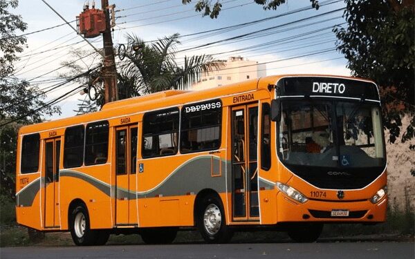 Viação Santa Clara abre novas vagas para motoristas de ônibus em Foz do Iguaçu