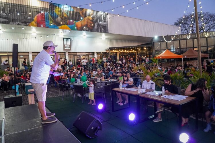 Primeira edição da Copa Mascote do Visit Iguassu anima público com música e dança