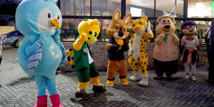 Primeira edição da Copa Mascote do Visit Iguassu anima público com música e dança